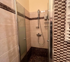 Апартаменты с 2 спальнями в Golden Sun