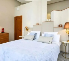 Люкс 5* в На камушках 3 звезды