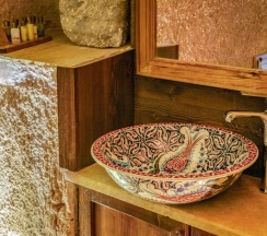Номер Standard Stone в Ottoman Cave Suites