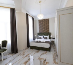 Семейный номер Deluxe в Modern Luxury Hotel