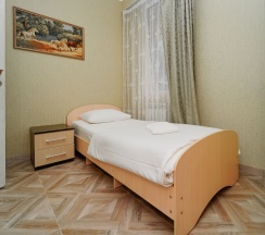 Четырёхместная комната с раздельными кроватями в Чайка