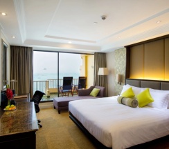 Двухместный клубный номер (двуспальная кровать) в Dusit Thani Pattaya