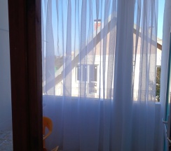 Трёхместный номер Economy с балконом и с красивым видом из окна в Горная лаванда