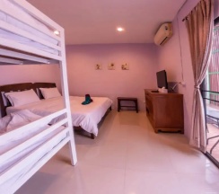Двухместный номер Standard двуспальная кровать в Enrico Hostel Patong