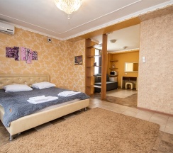 Джуниор сюит №9 в Золотой Лев