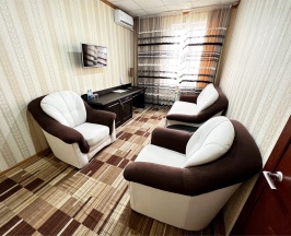 LUXE в Forum plaza