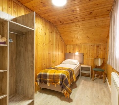Семейный домик №1 в Allure Lodge
