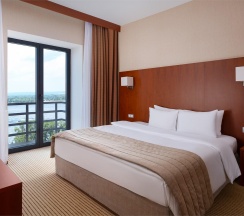 Номер люкс в HolidayHall