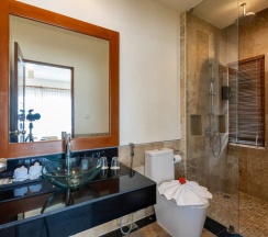 Люкс с джакузи на крыше Пентхаус c 1 комнатой в Phunawa Resort