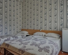 Трёхместный номер Standard с балконом и с красивым видом из окна в Ореховый