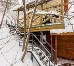 Дом на склоне, мансарда в Златогор