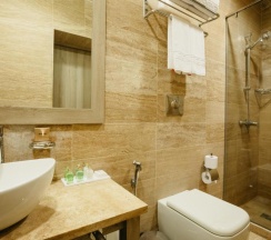 Двухместный номер Улучшенный двуспальная кровать в Republica Hotel Yerevan