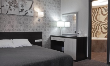 Номер повышенной комфортности с двуспальной кроватью (Номера 10 и 11) в Игуасу