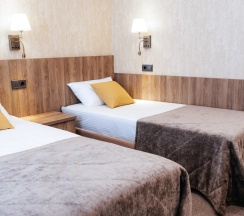Трёхместный номер Comfort в Кристалл