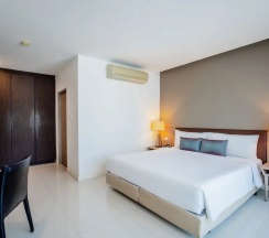 Семейный люкс в The Pago Design Hotel Phuket
