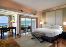 Двухместный люкс Executive двуспальная кровать в Pullman Phuket Karon Beach Resort ex. Hilton Phuket Arcadia Resort