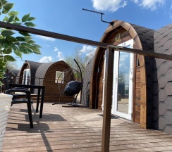 Коттедж премиум с 1 двуспальной кроватью (Глэмпинг люкс) в Набережная №1