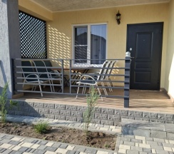 Апартаменты с 2 комнатами в У пруда