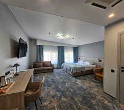 Делюкс в Петровский