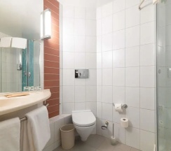 Двухместный номер Standard с видом на город 2 отдельные кровати в Отель Ibis Астана