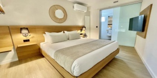 Санта-Круз-де-Тенерифе: Отель Hotel emblemático Hi Suites