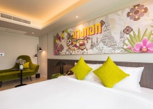 Номер Deluxe в Maitria Hotel Rama 9 Bangkok