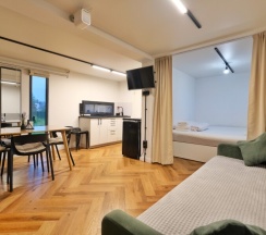 Box House в Дом Слон