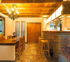 Двухместная вилла двуспальная кровать в Kata Tranquil Villa