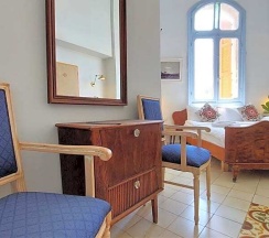 Трёхместный номер Superior в Old Jaffa Hostel