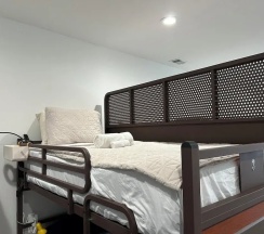 Кровать в общем номере в Stay 424 Hostel