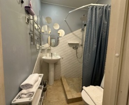 № 8 Двухместный номер с двумя раздельными кроватями на двоих в Hotel 812