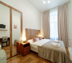 Двухместный номер с двуспальной кроватью в Светлый у Эрмитажа