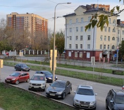Просторная 1 комнатная квартира. Адрес: ул. Профинтерна,50. Октябрьский район. Рядом парк 200м, ж/д-авто вокзал 1,9 км., пл. Октября 700 м., пл. Советов 1,7 км. в Квартира-22