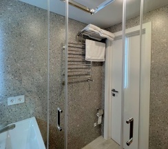 Комфорт 2-х местный с мини -кухней. в Bergamo