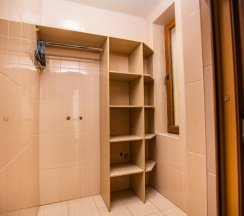 Комфорт двухкомнатный с гардеробной и балконом до 5 гостей в Джульетта