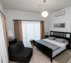 101 - Трехместный номер с террасой в Азов Инн