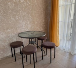 Двухместные апартаменты с балконом двуспальная кровать в Мелис