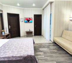 Семейный номер Superior с балконом и с красивым видом из окна в Camelia