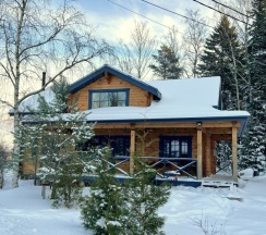 Дом с 3 спальнями 6+4 в Ладога озеро