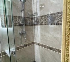 Четырехместный номер высшей категории в Сказка снежных вершин