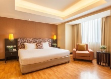 Люкс Grand с 2 комнатами в Rembrandt Hotel and Suites Bangkok