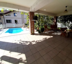 Дом с бассейном в У Михалыча