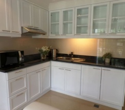 Апартаменты c 1 комнатой с балконом в Westbury Residence