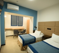 Улучшенный номер с двуспальной кроватью или двумя раздельными в Time hotel