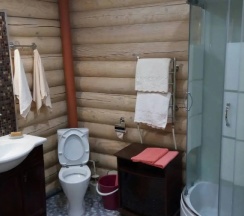 Коттедж с балконом в Weekend63