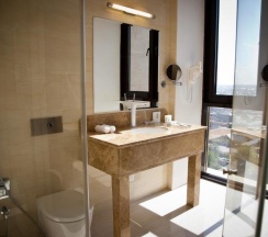 Люкс с красивым видом из окна в Kainar