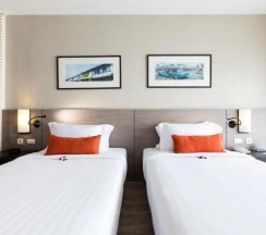 Двухместный номер Superior с видом на город (двуспальная кровать) в Deevana Plaza Phuket
