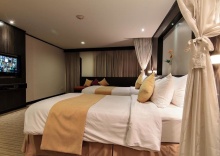 Четырёхместный семейный номер Standard в Bossotel Bangkok