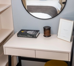 Апартаменты с балконом и с видом на парк в Апартаменты Pinterest на набережной реки Свислочь рядом с отелем Пекин