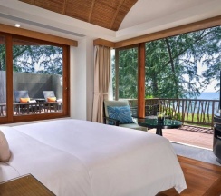 Вилла с 3 комнатами oceanfront в Renaissance Phuket Resort & Spa